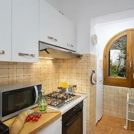 Sleeps 6 Wifi Casa vacanze *
