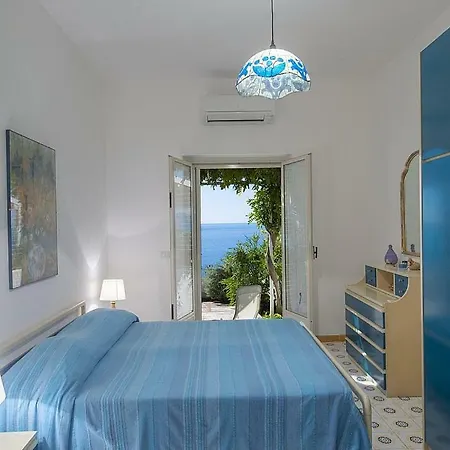 Sleeps 6 Wifi Casa vacanze Praiano